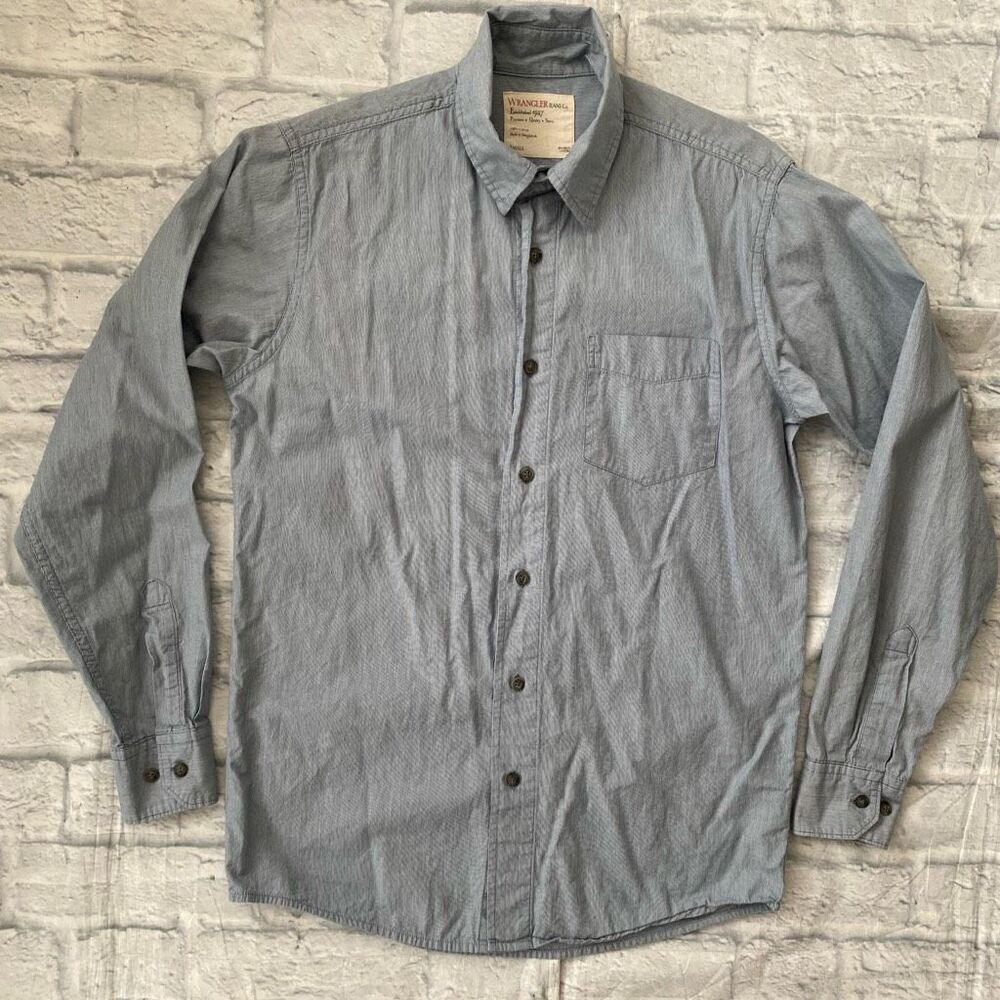 Wrangler jeans men S button down longsleeve pin stripe dress shirt blue & white